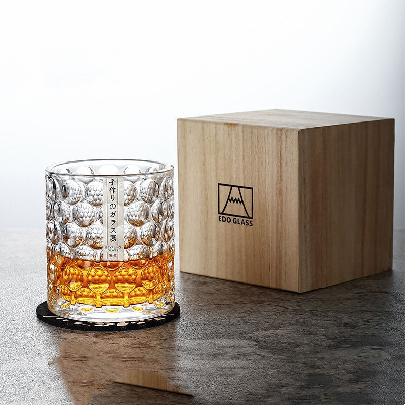 Collect Japanese Whiskey Glasses And Foreign Wine Glasses